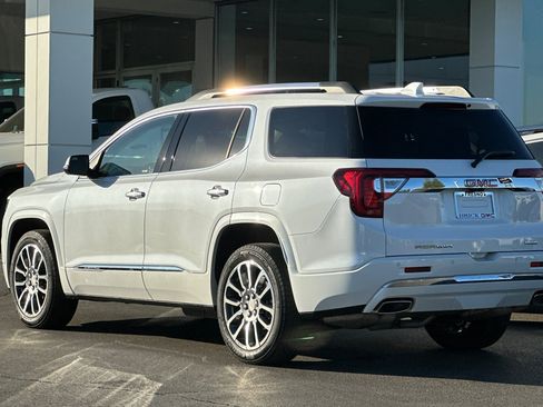 Used 2023 GMC Acadia Denali w/ Denali Ultimate Package image 6