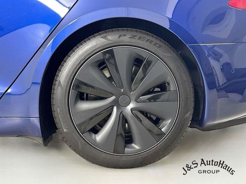 Used 2021 Tesla Model S Plaid image 40