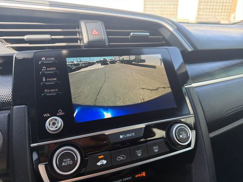 Used 2019 Honda Civic Sport image 22