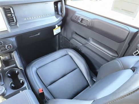 New 2025 Ford Bronco Badlands w/ Sasquatch Package image 15