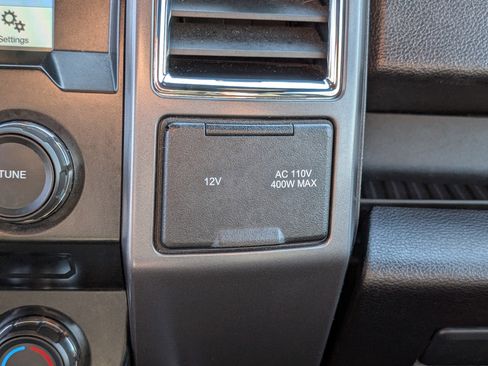 Used 2016 Ford F150 XLT w/ Equipment Group 302A Luxury image 24