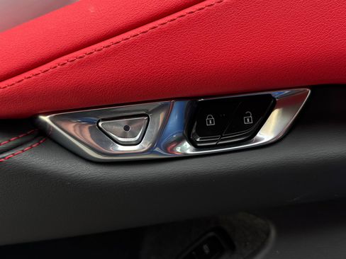 Used 2021 Chevrolet Corvette Stingray Preferred Cpe w/ 2LT image 71