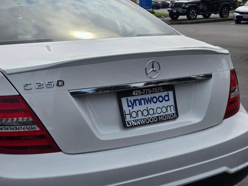 Used 2013 Mercedes-Benz C 250 Sedan image 13