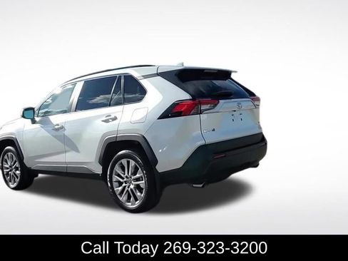 Used 2024 Toyota RAV4 XLE Premium image 4