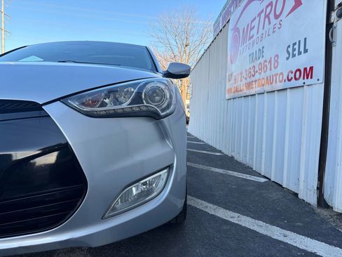 Used 2015 Hyundai Veloster Turbo w/ Option Group 04 image 11