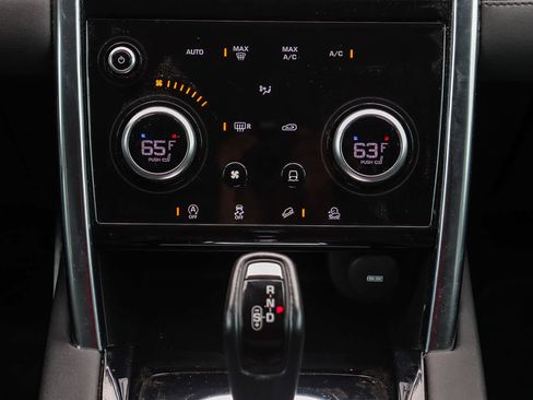 Used 2020 Land Rover Discovery Sport S image 14