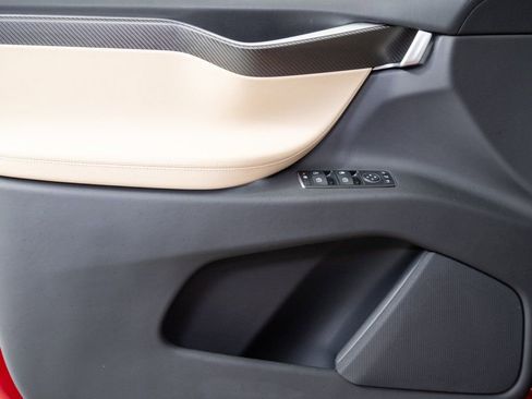 Used 2016 Tesla Model X P90D image 6