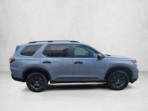 New 2025 Honda Pilot TrailSport image 6