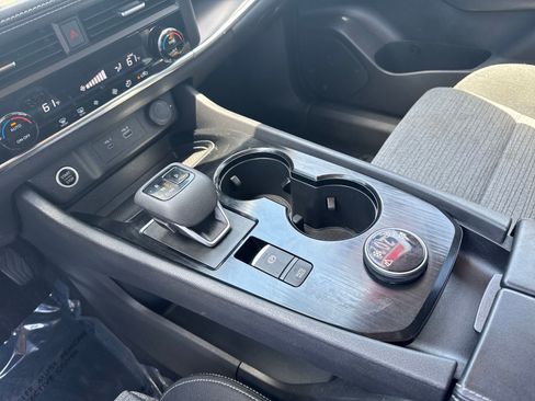 Certified 2023 Nissan Rogue SV AWD/4WD image 21
