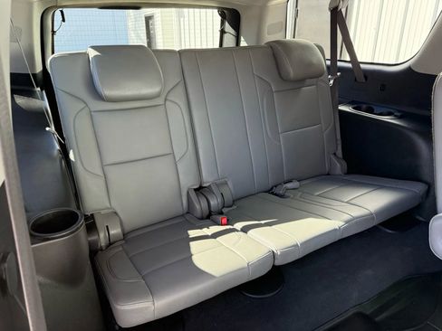 Used 2019 Chevrolet Suburban LT w/ Max Trailering Package image 10