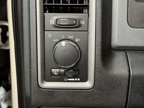 Used 2015 RAM 1500 Tradesman w/ Popular Equipment Group image 28