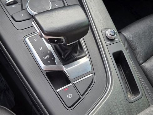 Used 2019 Audi A4 2.0T Premium image 33