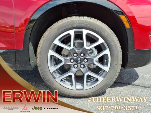 Used 2025 Chevrolet Blazer RS w/ LPO, Floor Liner Package FWD image 9