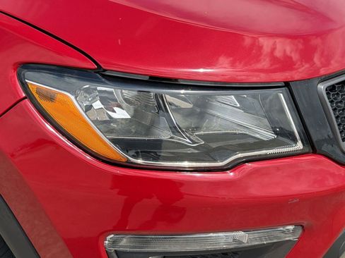 Used 2019 Jeep Compass Trailhawk AWD/4WD image 10