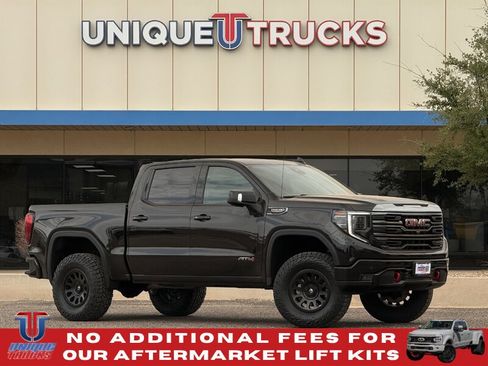 Used 2024 GMC Sierra 1500 AT4 w/ AT4 Preferred Package AWD/4WD image 1