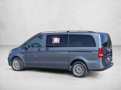 Used 2016 Mercedes-Benz Metris Passenger image 8