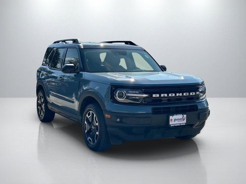 Used 2022 Ford Bronco Sport Outer Banks w/ Tech Package image 3