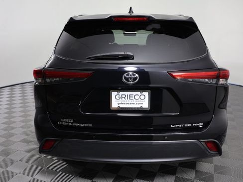 Used 2021 Toyota Highlander Limited AWD/4WD image 7