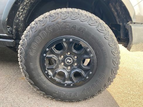 Used 2022 Ford Bronco Wildtrak AWD/4WD image 14