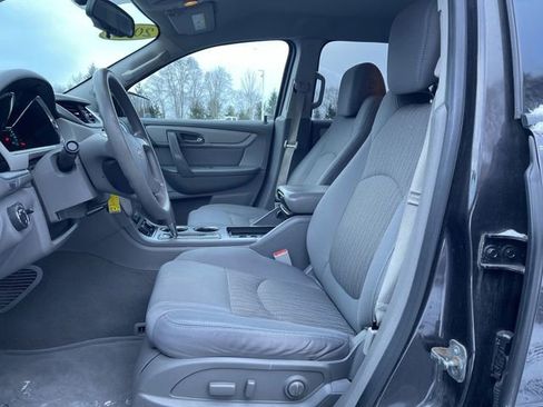 Used 2016 Chevrolet Traverse LS image 18