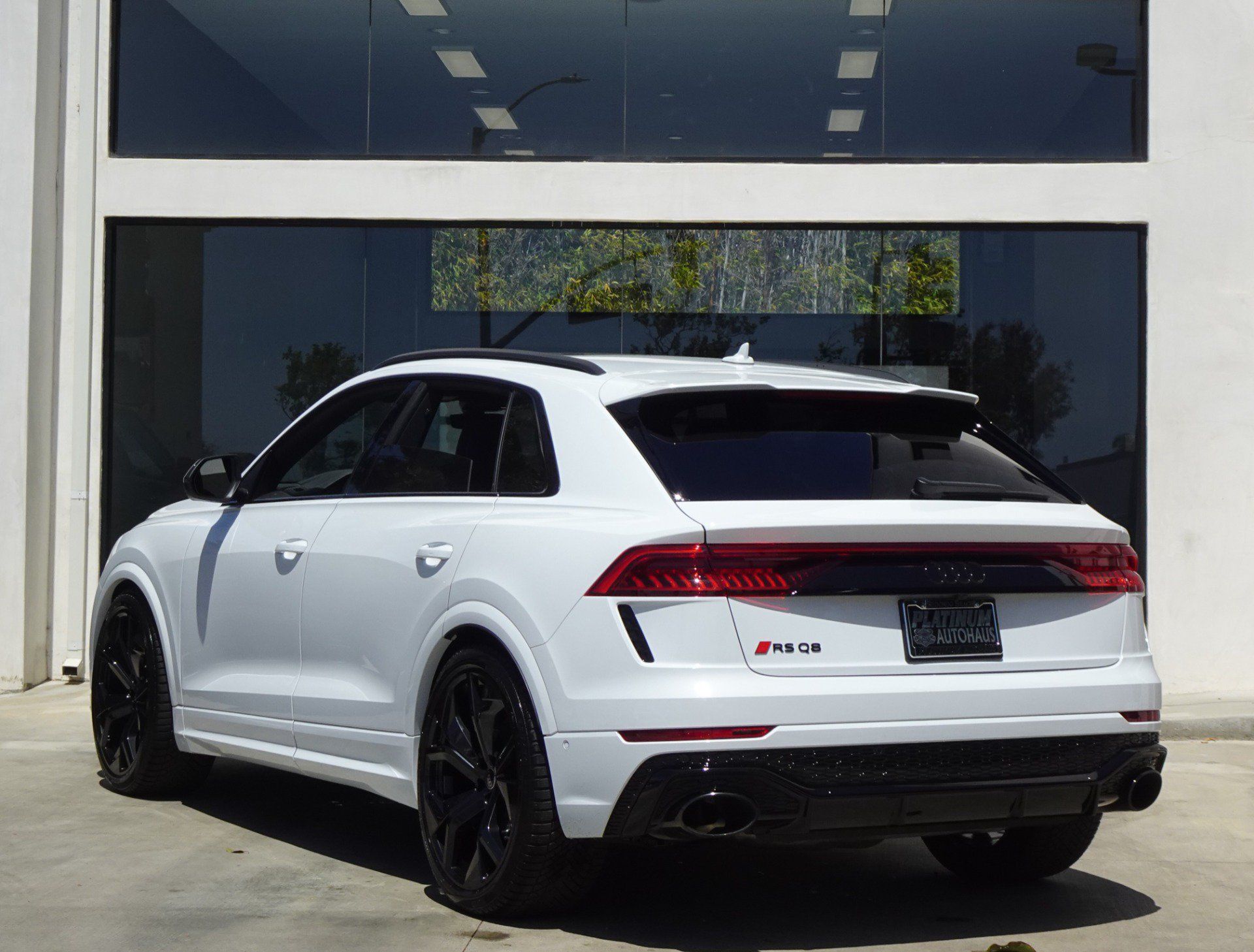 Used 2024 Audi RS Q8 AWD/4WD image 5