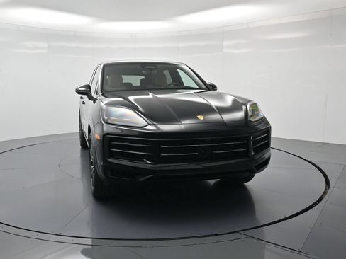 Certified 2026 Porsche Cayenne AWD/4WD image 33