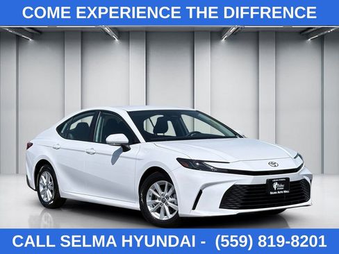 Used 2025 Toyota Camry LE FWD image 1