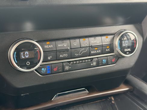 Used 2020 Ford Expedition Max Platinum AWD/4WD image 27
