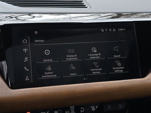 Used 2022 Audi e-tron GT Premium Plus image 46