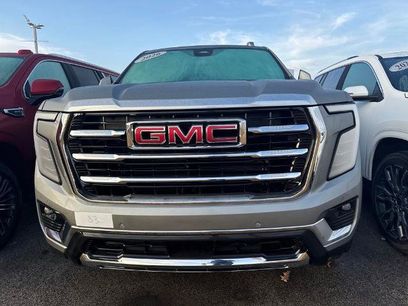 New 2026 GMC Yukon XL Elevation w/ Elevation Premium Package