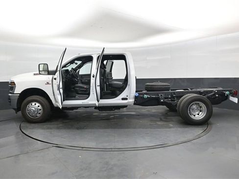New 2026 RAM 3500 Tradesman w/ Chrome Appearance Group image 49