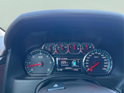 Used 2019 Chevrolet Suburban Premier image 28