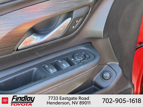 Used 2024 GMC Terrain SLE w/ Driver Convenience Package FWD image 21