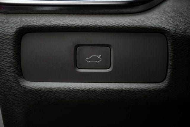 Used 2024 Volvo S60 B5 Core FWD image 17