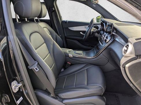 Used 2021 Mercedes-Benz GLC 300 image 21
