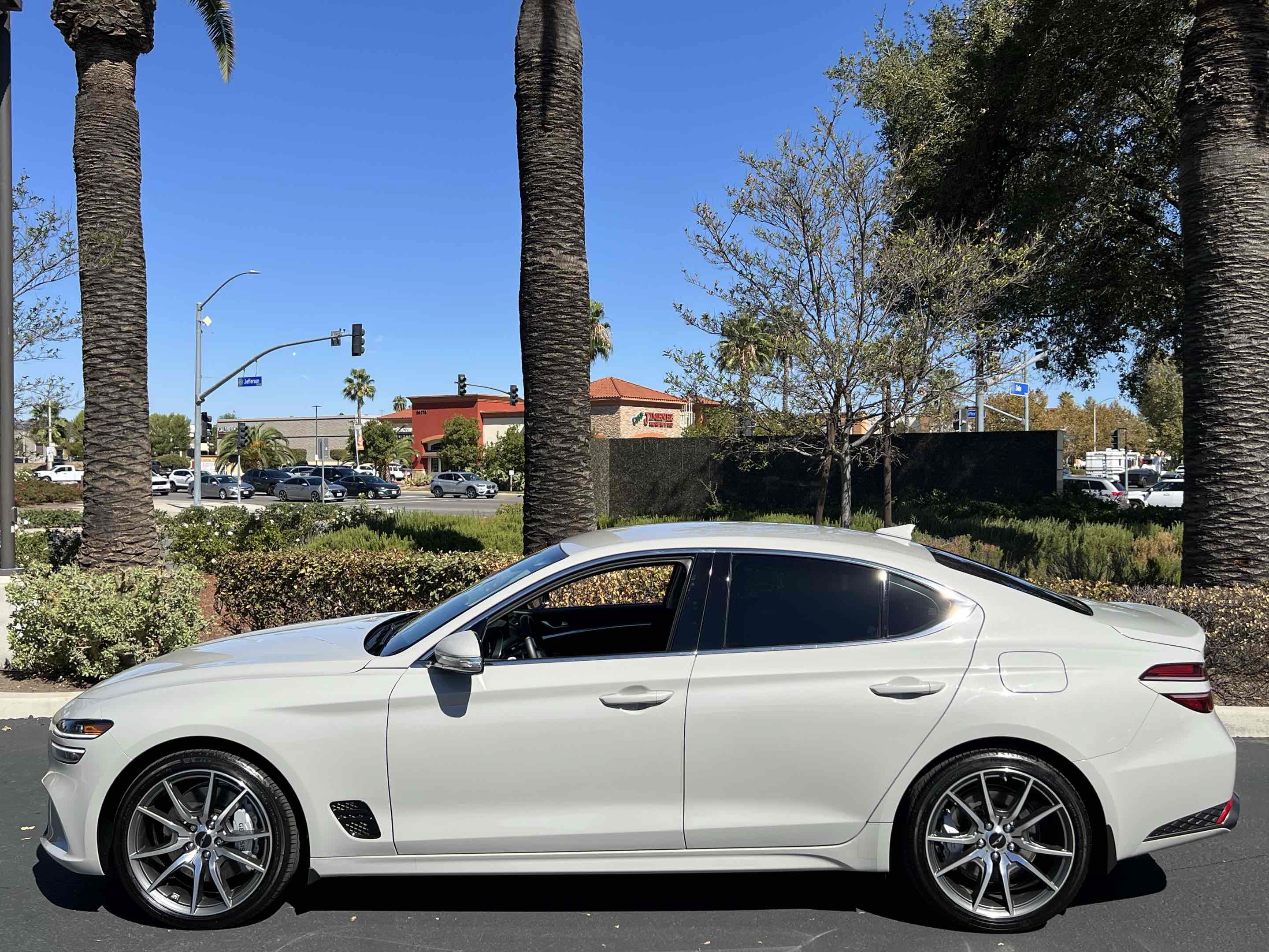 Used 2025 Genesis G70 2.5T RWD image 19
