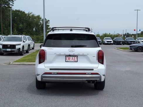 Used 2023 Hyundai Palisade Calligraphy w/ Winter Package AWD/4WD image 4