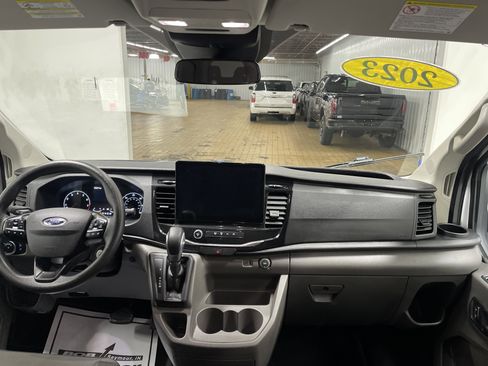 Used 2023 Ford Transit 350 XLT image 18