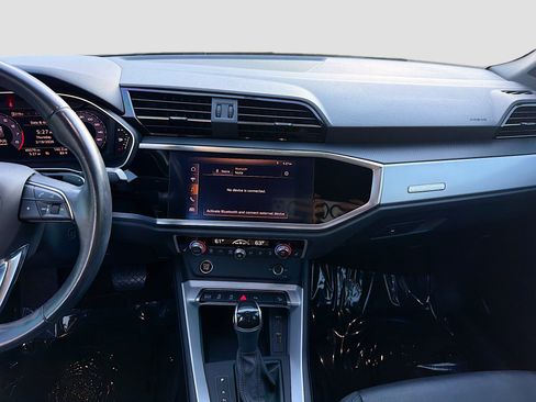 Used 2021 Audi Q3 2.0T Premium w/ Convenience Package image 19