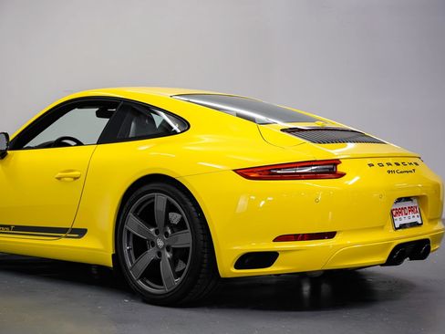 Used 2018 Porsche 911 Carrera T RWD image 35