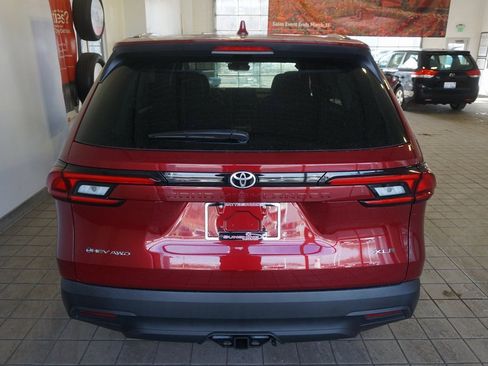 New 2026 Toyota Grand Highlander XLE image 18