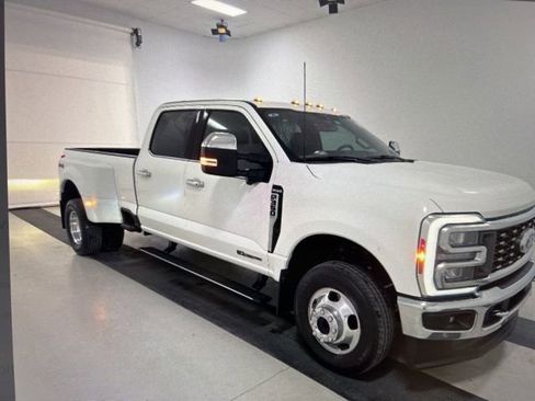 Used 2024 Ford F350 King Ranch w/ Chrome Package image 4