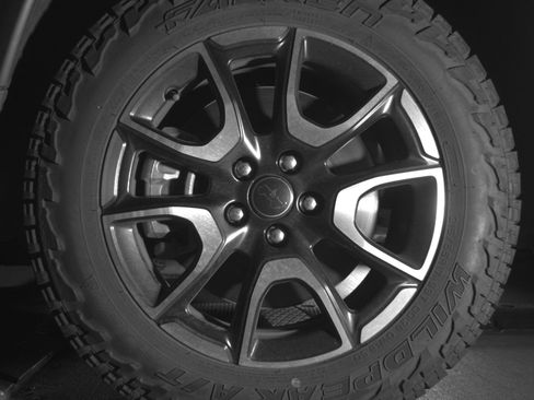 Used 2025 Jeep Compass Trailhawk AWD/4WD image 12