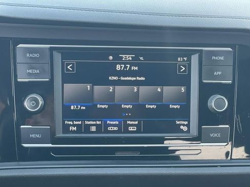 Used 2020 Volkswagen Jetta R-Line FWD image 10
