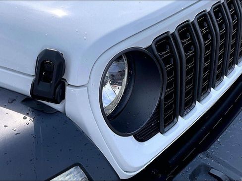 Used 2024 Jeep Wrangler Unlimited Sport AWD/4WD image 24