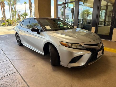 Used 2018 Toyota Camry XSE w/ Audio Package FWD image 2
