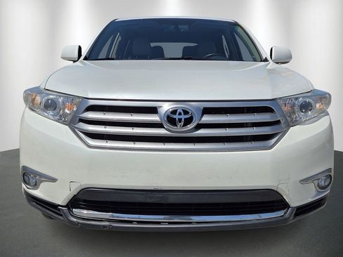 Used 2012 Toyota Highlander Limited w/ Tow Pkg image 2