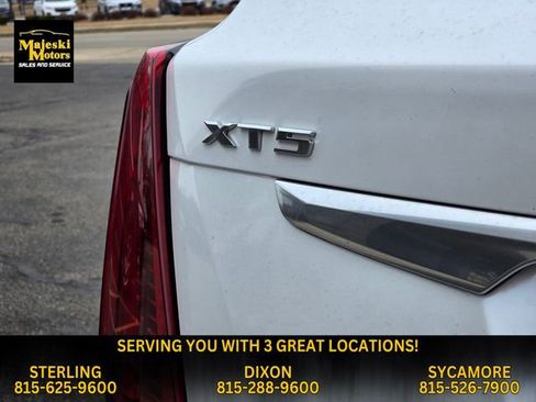 Used 2023 Cadillac XT5 Premium Luxury w/ LPO, Floor Liner Package image 13