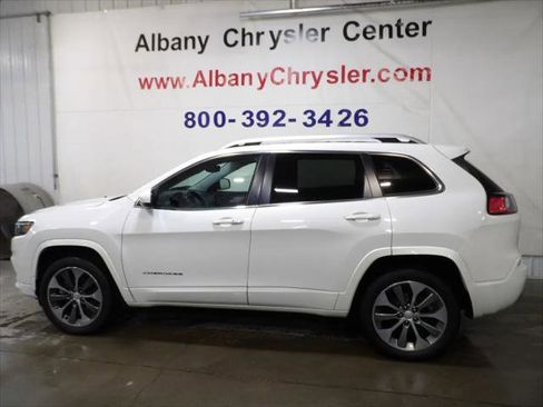 Certified 2019 Jeep Cherokee Overland image 1