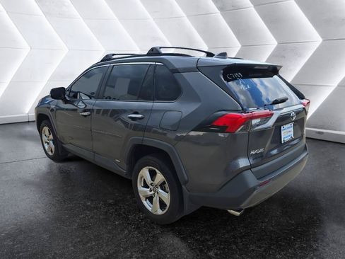 Used 2021 Toyota RAV4 Limited AWD/4WD image 7
